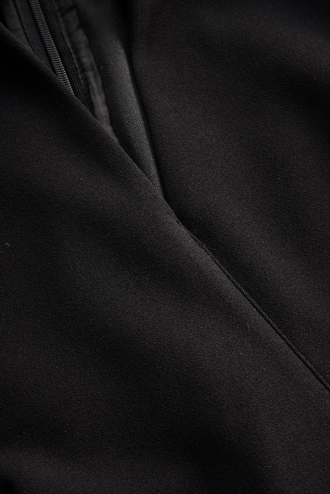 Clariss | Elegant Black Dress